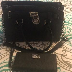 Michael Kors Hamilton Purse w/ wallet Signature